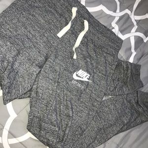 Nike women joggers